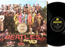 Beatles - Sgt. Pepper's Lonely Hearts Club Band