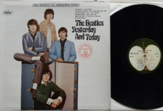 Beatles - Yesterday and today (Trunk Cover, USA, RI)